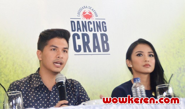 Gambar Foto Glenn Alinskie dan Chelsea Olivia Saat Menggelar Jumpa Pers